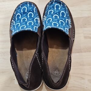 Ariat Brown and Blue Horseshoe Flats